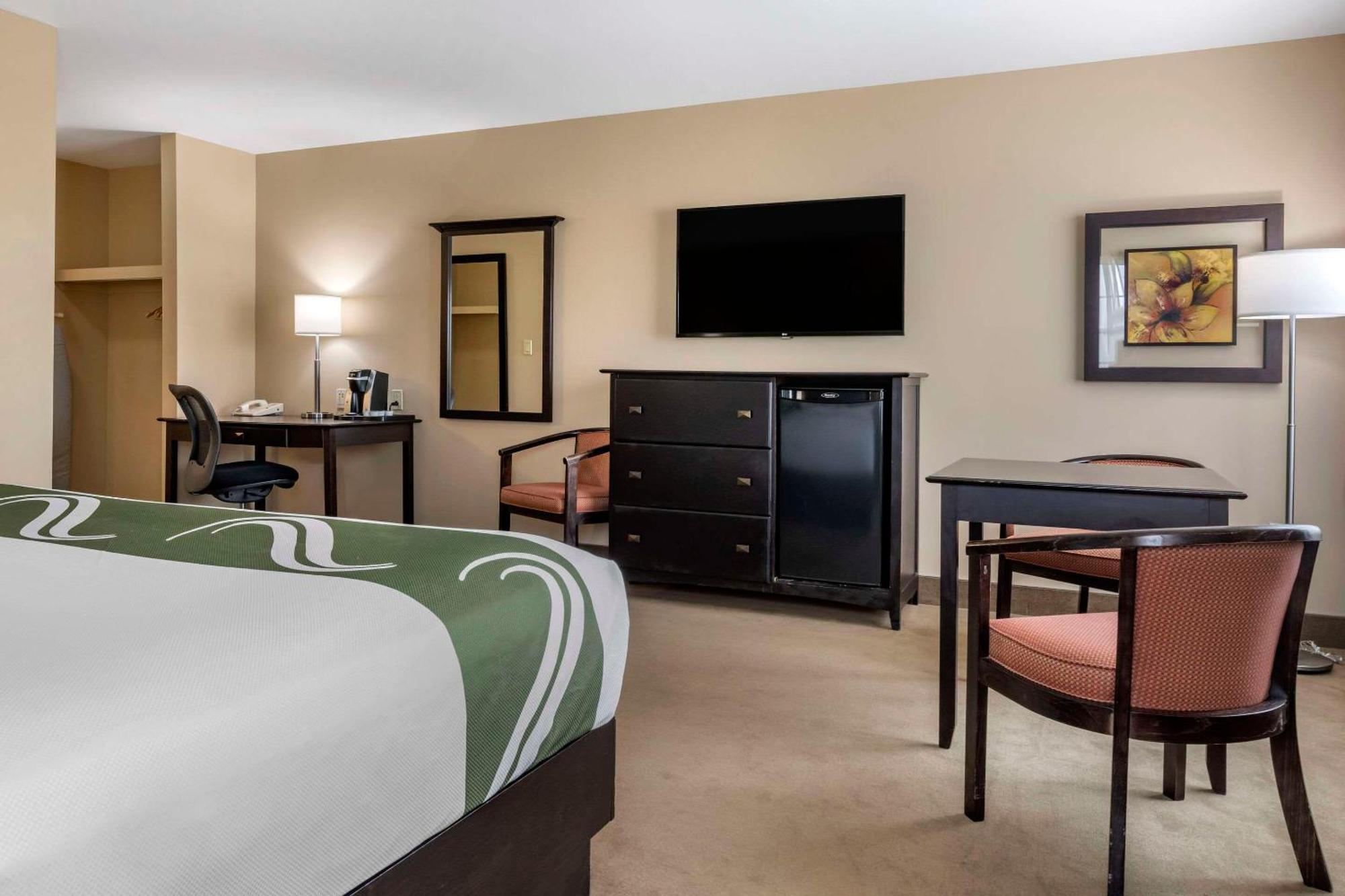 Quality Inn & Suites Quispamsis Rothesay Exterior photo