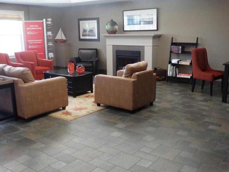 Quality Inn & Suites Quispamsis Rothesay Exterior photo